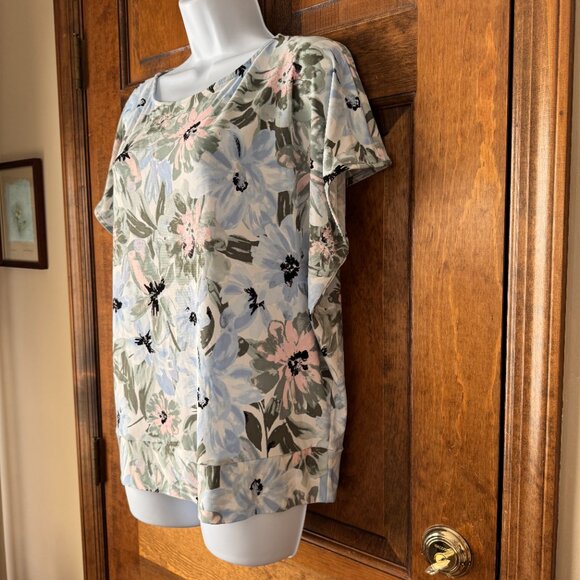 Anne Klein Blue w/Peach & Green Scattered Flowers Pullover Top  Large - Picture 5 of 12